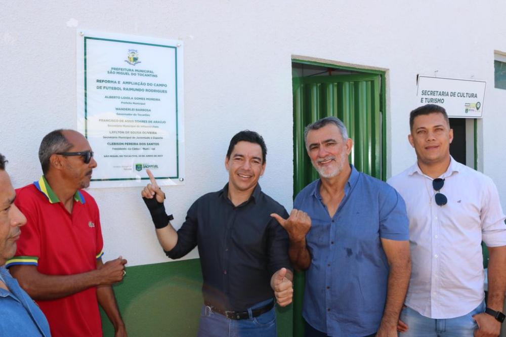 Amélio Cayres participa da inauguração de obras em São Miguel do Tocantins