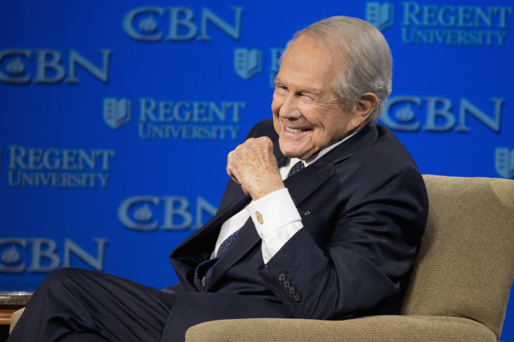 Pat Robertson é um dos televangelistas mais conhecidos nos EUA. (Foto: CBN News)