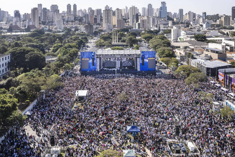 Dez trios elétricos levaram louvor e oração durante a Marcha. (Foto: iGospel).