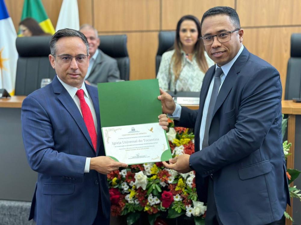 Vereador Daniel Nascimento preside Sessão Solene em homenagem ao aniversário de 46 anos da Igreja Universal do Reino de Deus