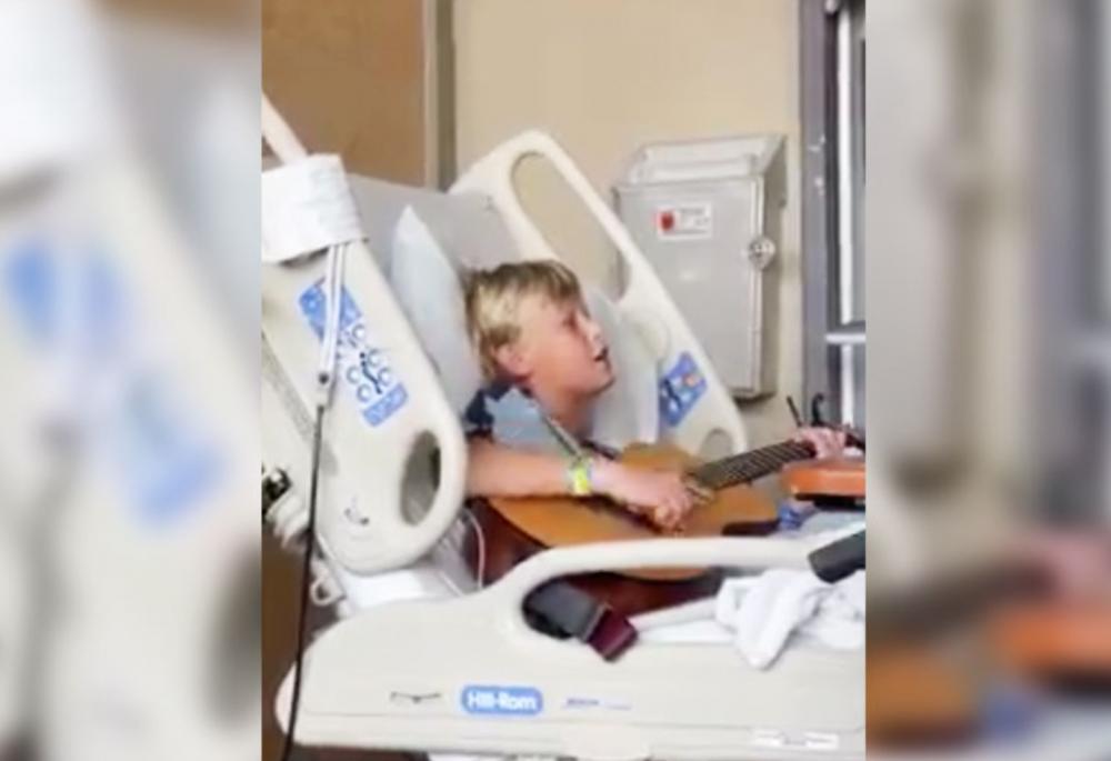 Menino encontra forças para adorar ao Senhor em luta contra o câncer em hospital