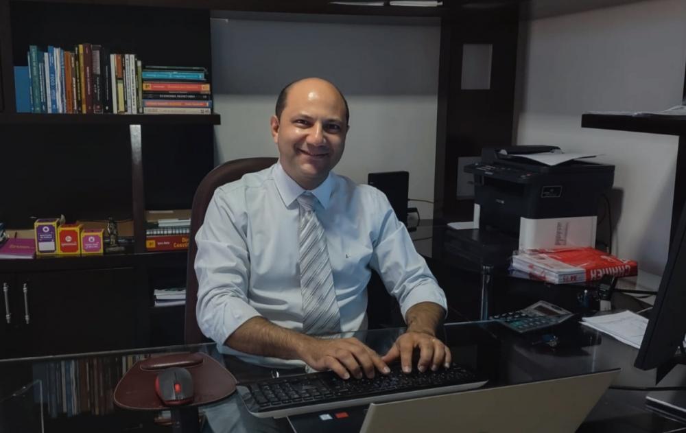 Wereque Trajano é pastor, economista, consultor em políticas públicas, financeiro e empresarial.