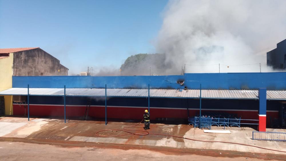 Em uma semana, bombeiros militares combatem segundo incêndio de grandes proporções em Palmas