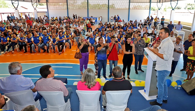 Governador Wanderlei Barbosa entrega escola avaliada em R$ 5,5 milhões em Ananás