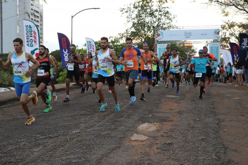 1º Corrida Amigos do HGP reúne centenas de competidores