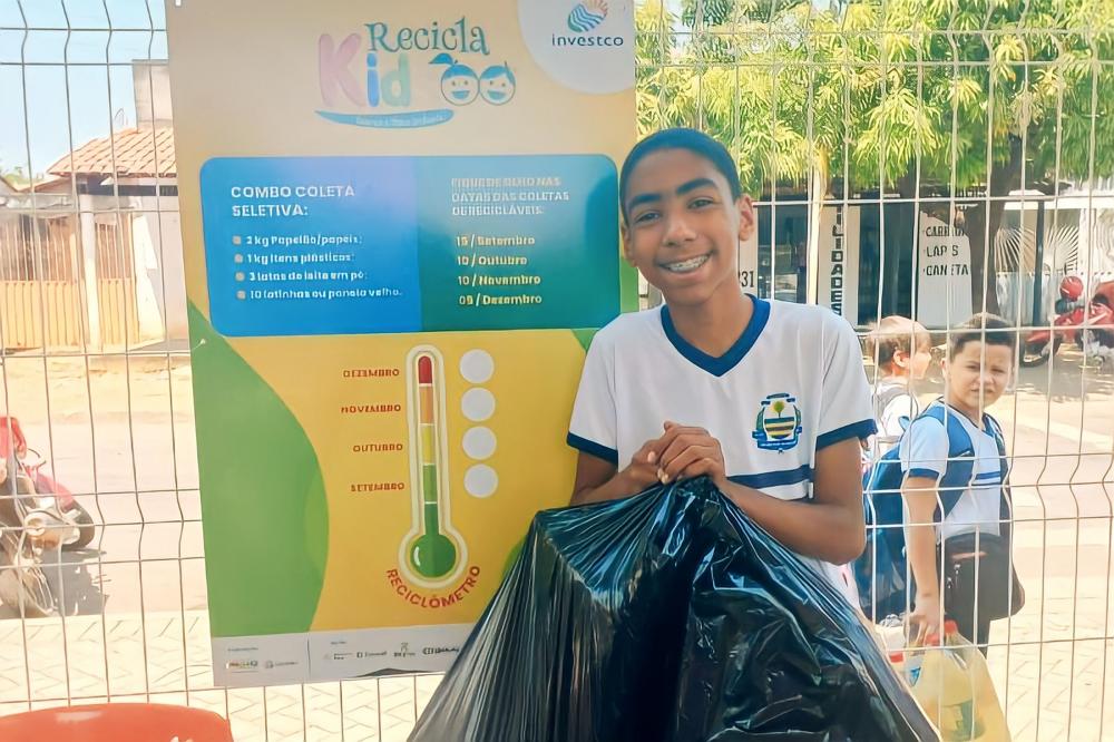 Escola Municipal Thiago Barbosa promove ação de coleta de produtos recicláveis