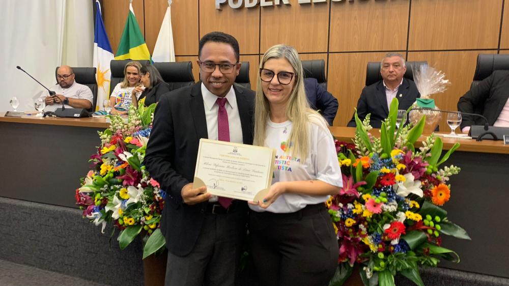 Vereador Daniel Nascimento Participa de Sessão Solene em Homenagem ao Dia da Luta da Pessoa com Deficiência e Faz Entrega de Certificados a Homenageados