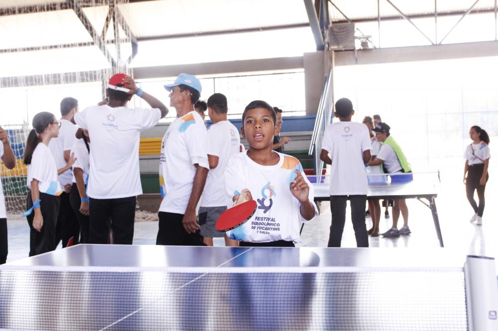 Estudantes com deficiência auditiva vivenciam práticas esportivas no 1° Festival Surdolímpico do Tocantins