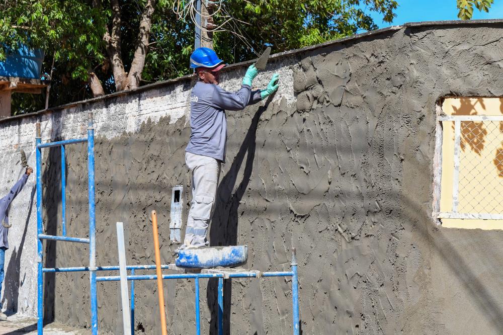 Reparos de manutenção na infraestrutura avançam em quatro unidades de saúde e UPA Sul