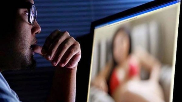 Críticos explicam que ‘Pornografia é uma distorção radical do desígnio de Deus’