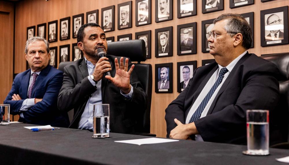 Durante reunião realizada em Brasília, governador Wanderlei Barbosa garante dois novos helicópteros para reforço da segurança pública do Tocantins