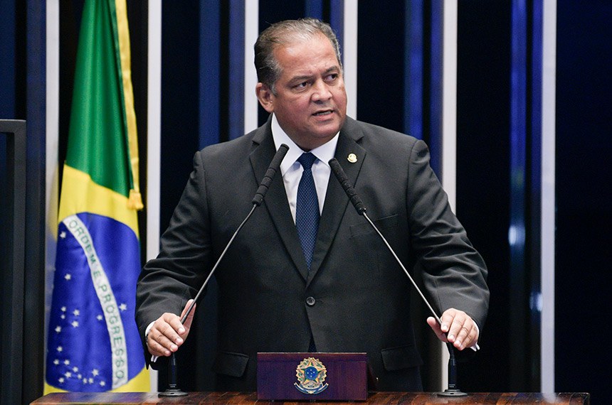 Senador Eduardo Gomes tem trabalho reconhecido no Congresso Nacional e se destaca como um dos principais parlamentares do Brasil