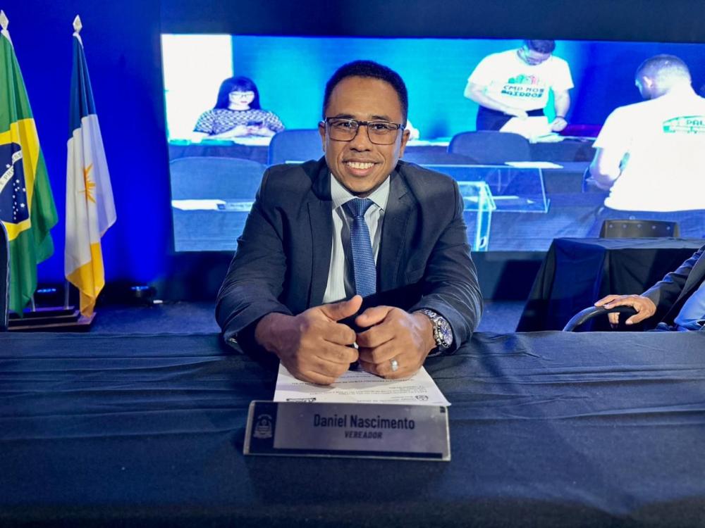 Vereador Daniel Nascimento Participa de Sessão Ordinária no Setor Lago Norte