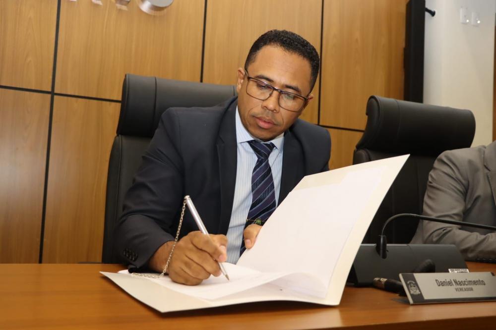 Placa de Sinalização e Campanhas de Sensibilização do Trânsito nas Portas das Escolas é a proposta do Vereador Daniel Nascimento em Palmas