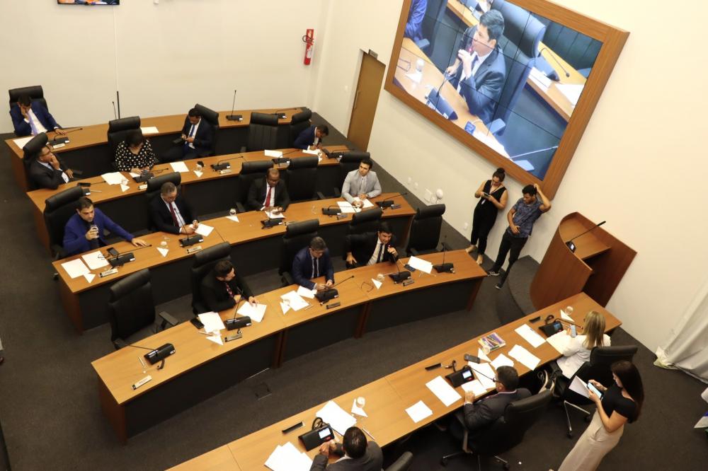 Vereadores aprovam reajuste de 100% no auxílio-alimentação dos servidores do Município de Palmas