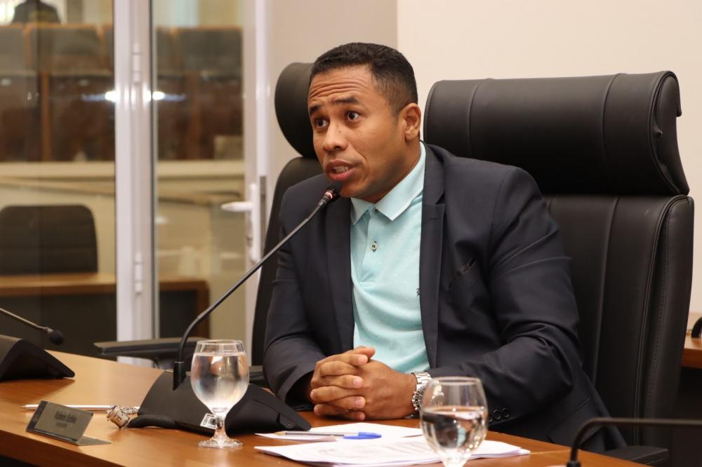 Daniel Nascimento propõe política de acesso a espaços públicos para cursinhos populares em Palmas 