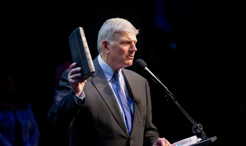 O evangelista Franklin Graham denuncia agendas anti-Deus e projeta 2023: ‘Vai piorar’