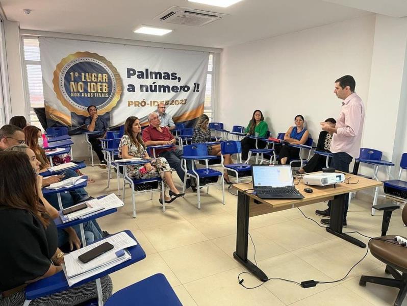 Servidores da Educação participam treinamento sobre a Lei Geral de Proteção de Dados