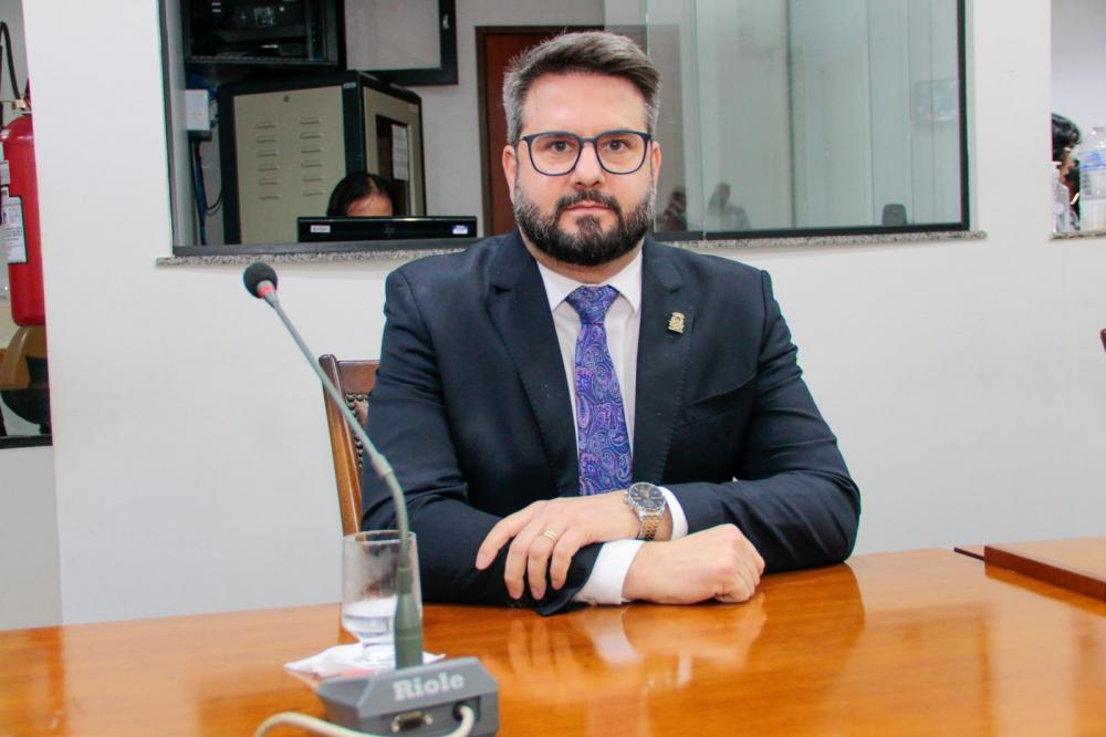 PL de Mantoan pretende implantar programa de acesso à água potável e ilhas de hidratação em eventos públicos no Tocantins