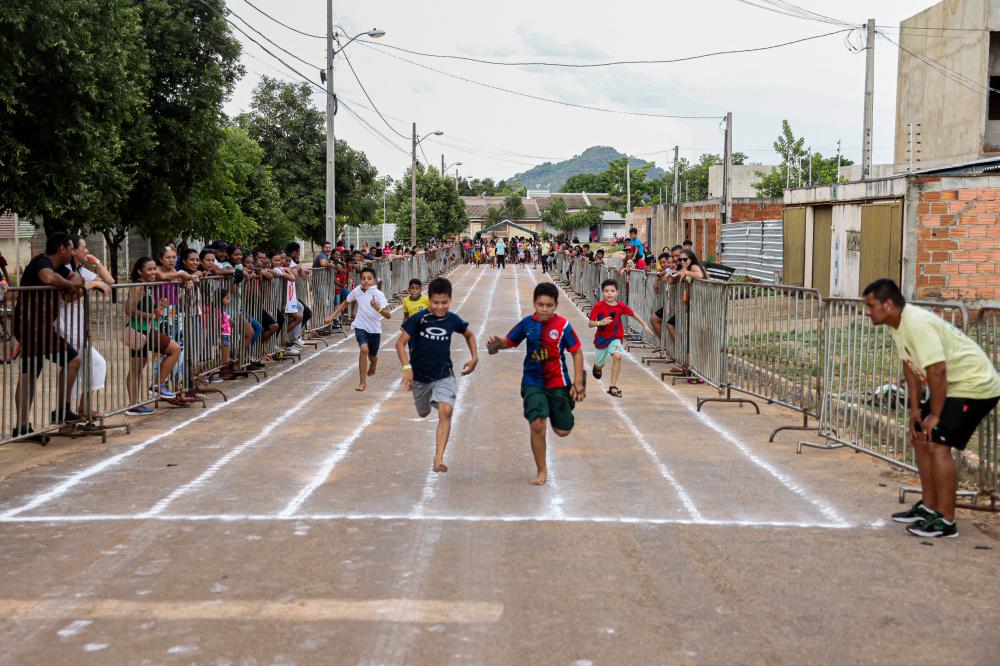Corridinha de Natal realiza 6ª edição despertando interesse de crianças pelo esporte