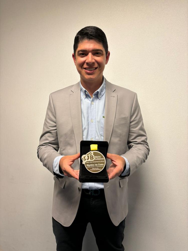 Prefeito Celso Morais recebe Prêmio Hipólito da Costa de Melhor Prefeito do Brasil