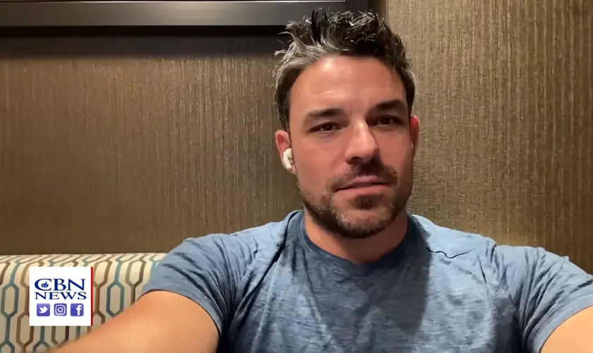 Ator de Hollywood testemunha milagre após sobreviver a afogamento: ‘Foi a mão de Deus’