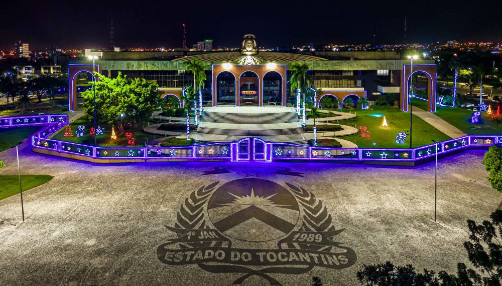 Luzes de Natal permanecerão até sábado, 6