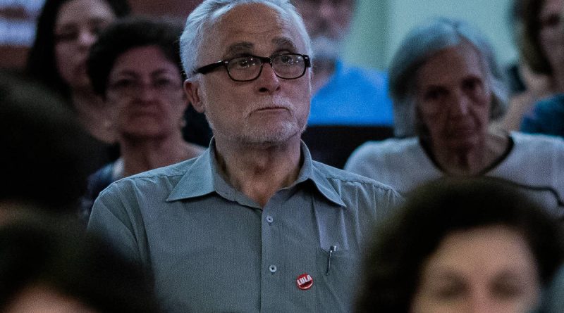 Genoino ganha aposentadoria de mais de R$ 30 mil