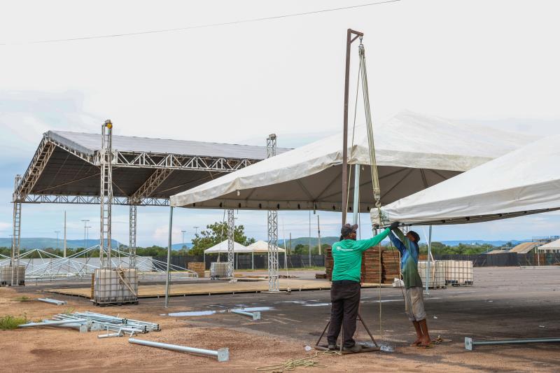 Prefeitura de Palmas prepara praça de alimentação coberta com dois túneis para 20 barracas de alimentação
