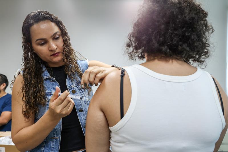 Saúde de Palmas amplia grupos prioritários para dose de reforço da vacina bivalente