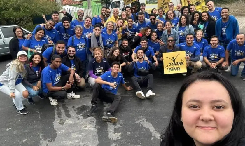 50 jovens aceitam Jesus em evangelismo durante evento universitário no Rio de Janeiro