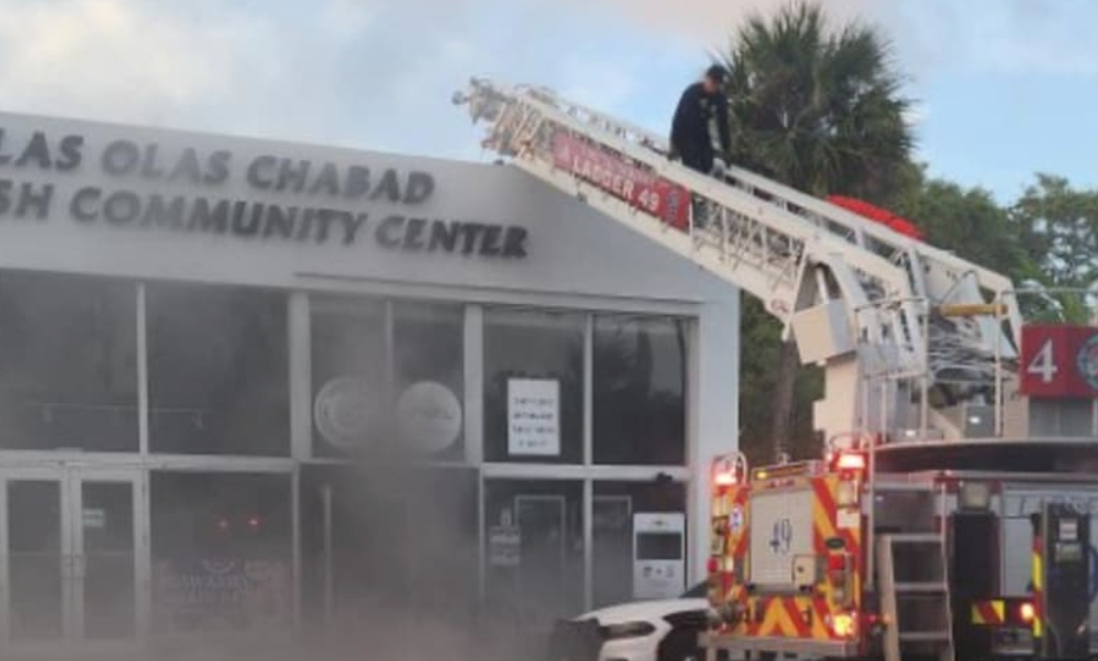 Sinagoga e centro judaico incendiados na Flórida