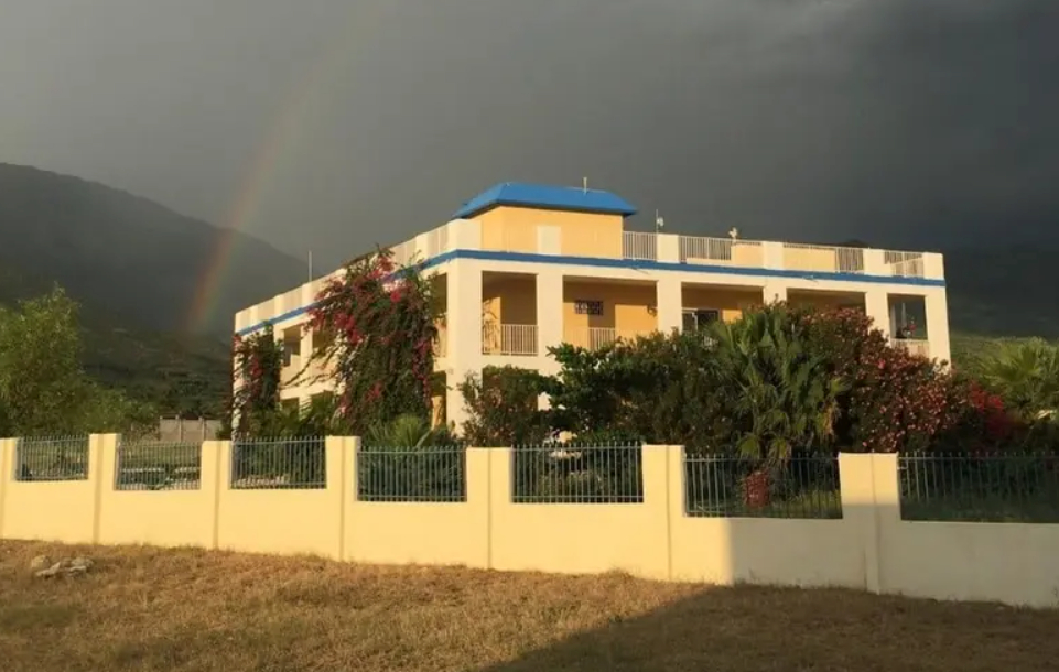 Complexo de médicos missionários é atacado por gangue no Haiti