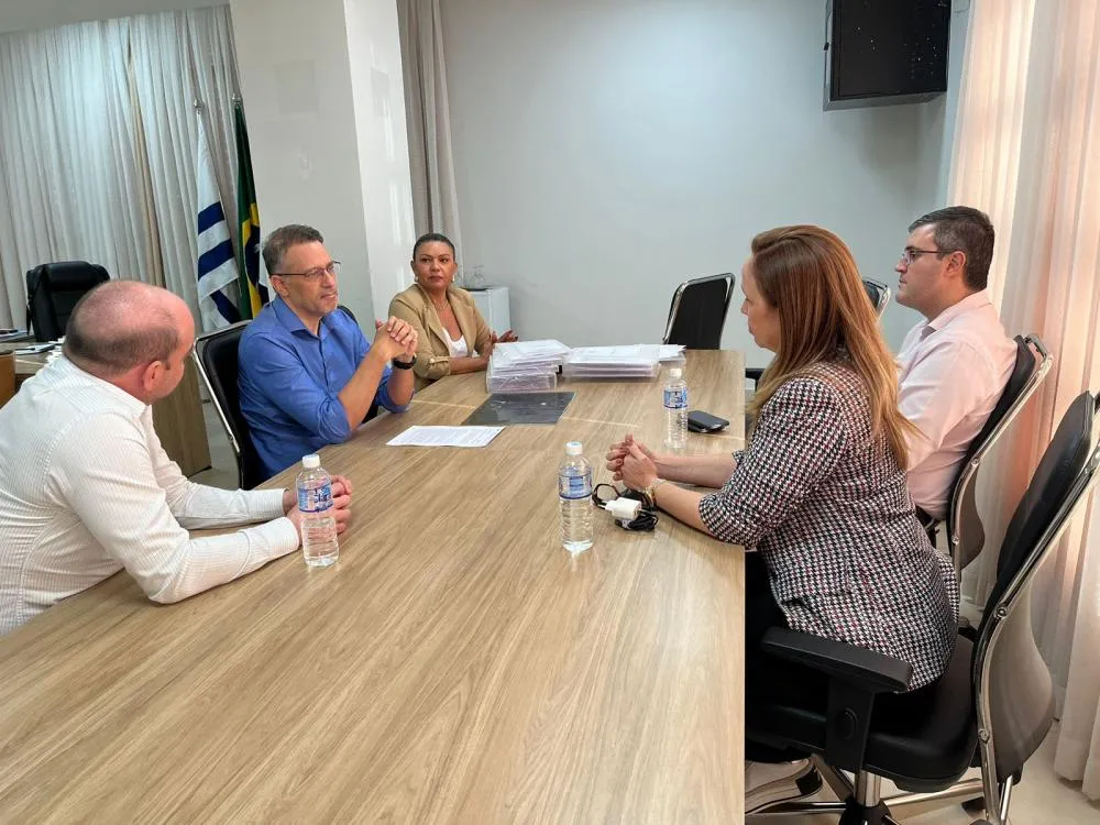 Representantes do governo federal visitam unidades educacionais de Palmas