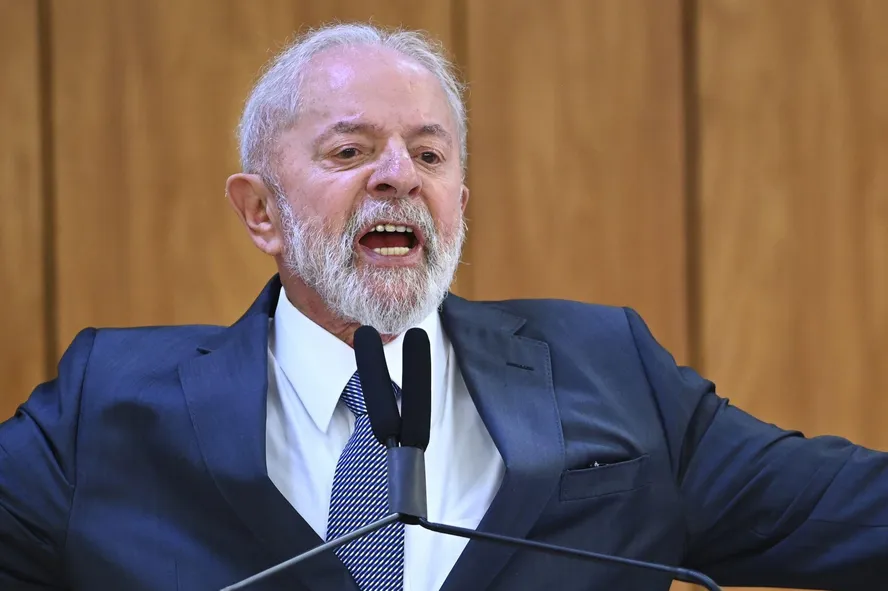 TSE multa políticos conservadores por relacionar Lula ao satanismo