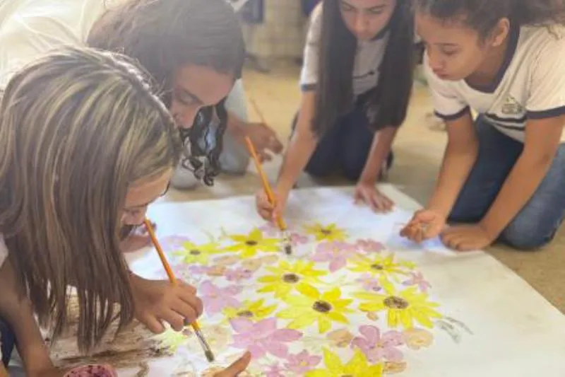 ETI Monsenhor Pedro Pereira Piagem promove primeira exposição de arte