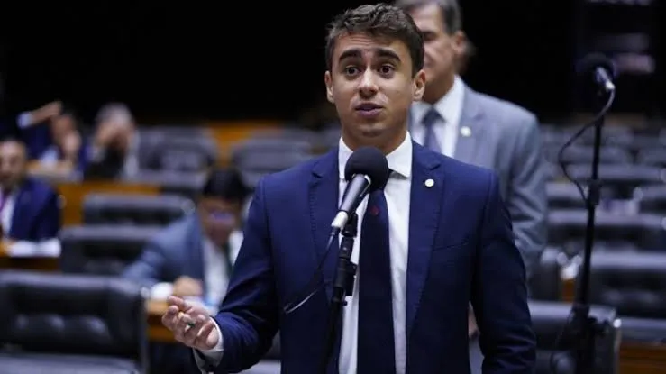 Nikolas pede investigação contra Janones e influenciadora de esquerda