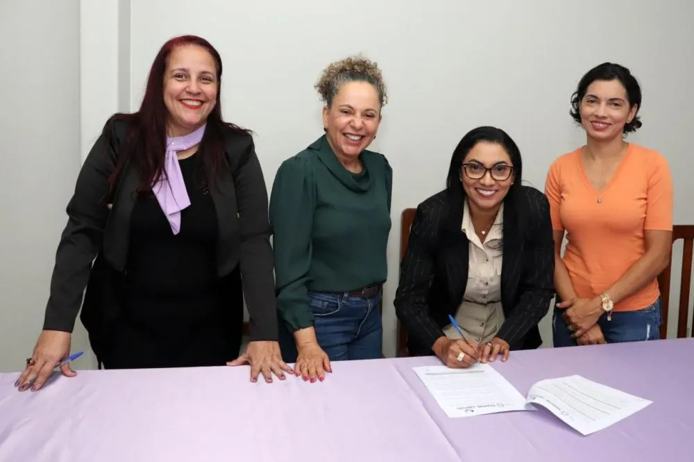 Governo do Tocantins assina acordo de cooperação para implantação da Casa da Mulher Tocantinense