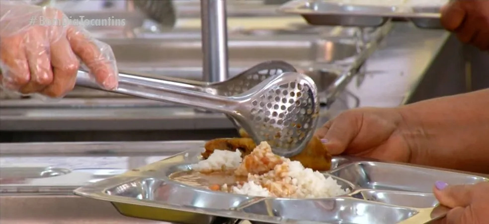 Beneficiados com refeição popular vão ter direito a prato feito em restaurantes credenciados; entenda