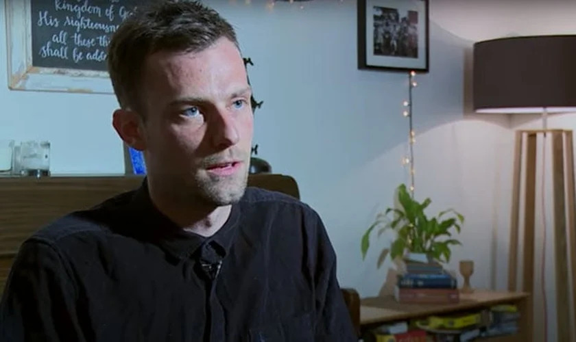 Professor cristão, de Londres, pode perder carreira por não usar pronome trans