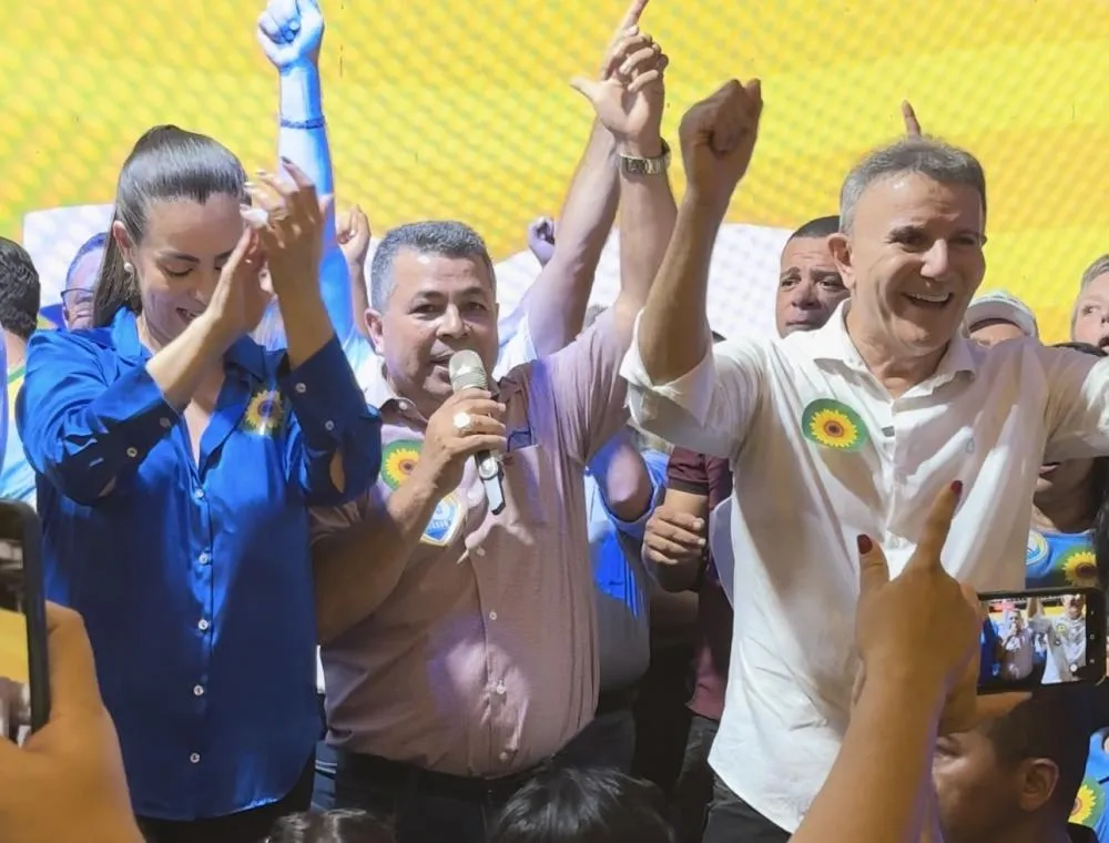 Folha reforça apoio a Eduardo Siqueira Campos e convoca: 'Vamos com tudo, rumo à vitória!'