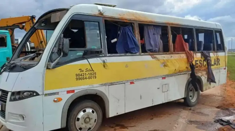 Onibus que tombou - @Reprodução