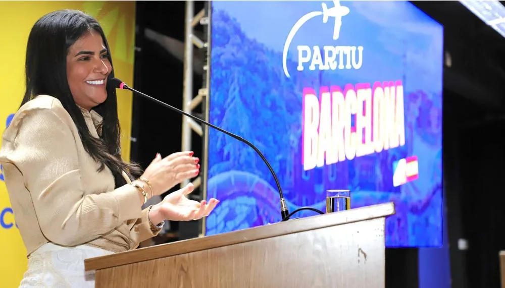 Primeira-dama Karynne Sotero homenageia jovens selecionados para o primeiro intercâmbio cultural na Espanha promovido pelo Governo do Tocantins