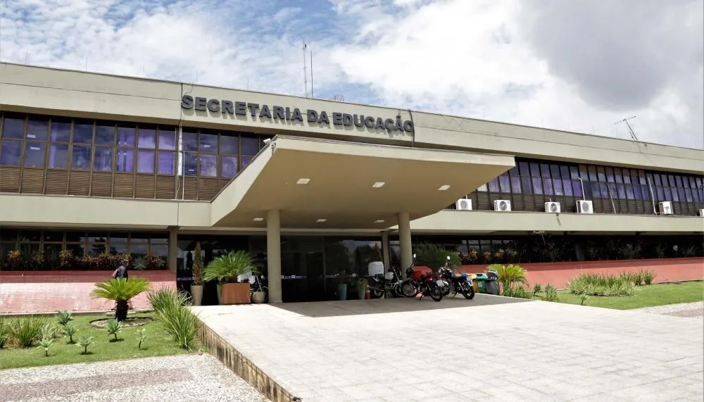 Profissionais da Educação Básica estadual vão receber mais R$ 1,5 milhão em progressões