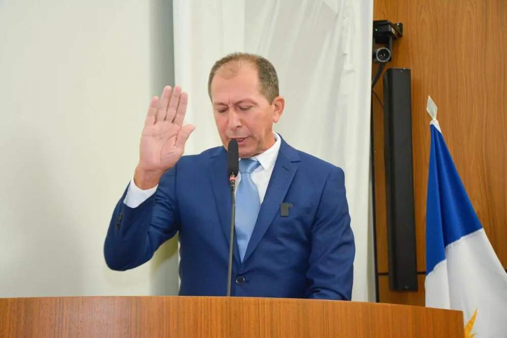 Câmara convoca o suplente de vereador Pastor Manoel Bomfin para tomar posse