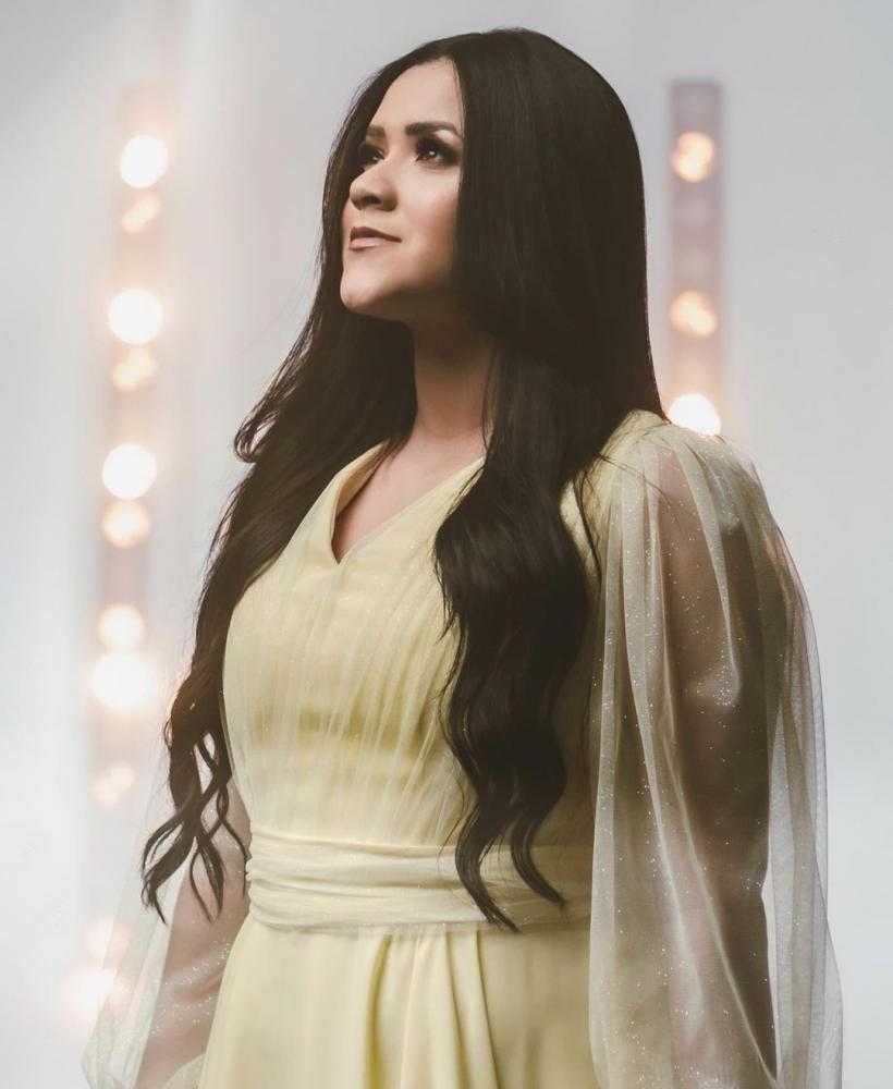 Cantora Stella Laura está grávida do segundo filho