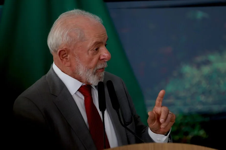 Lula comenta aumento da Taxa Selic