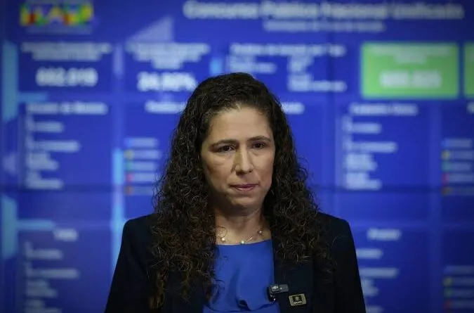 Ministra nega rombo nas estatais com R$ 8,1 bilhões de déficit