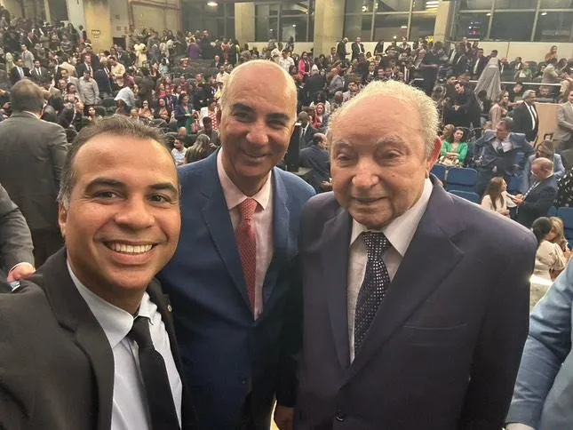 Deputado Filipe Martins participa da 42ª AGO CONAMAD 2025 e destaca o compromisso com a obra de Deus