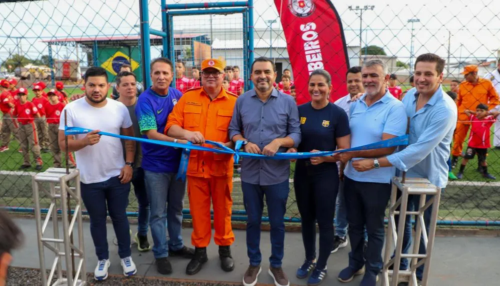 Governador Wanderlei Barbosa entrega reforma e ampliação com arena esportiva do 2º Batalhão de Bombeiros Militar, em Araguaína